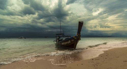 Thai-Long-Tail-Boat